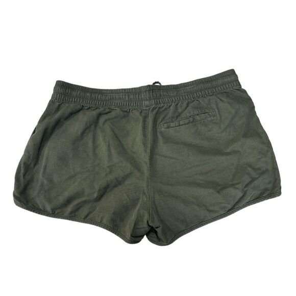 Gap | Casual Olive Green Women’s Summer Shorts - Picture 2 of 15